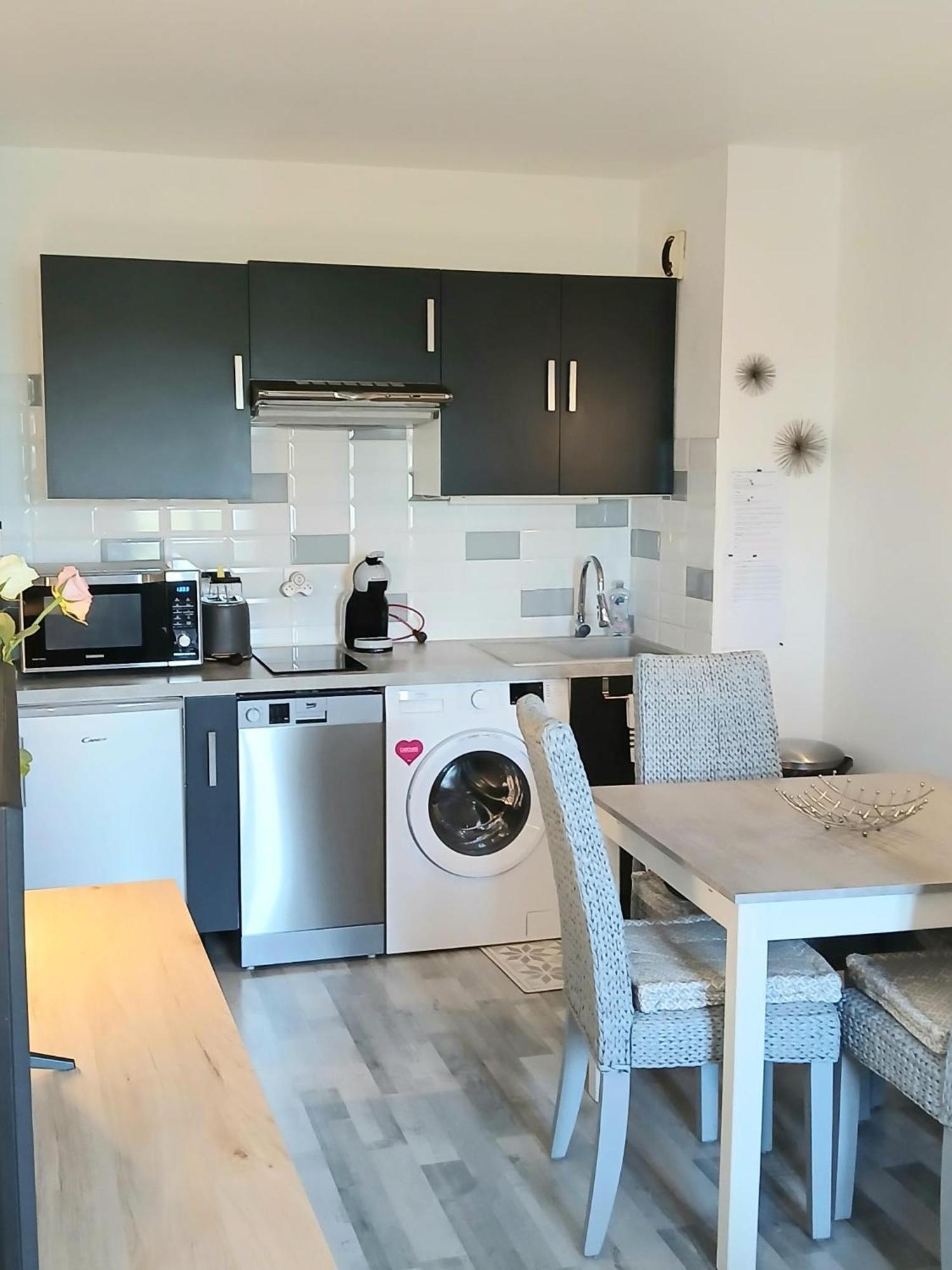 Cosy Appartement Dans Une Villa Avec Piscine, Proche Du Centre Et De La Mer Cabourg Kültér fotó