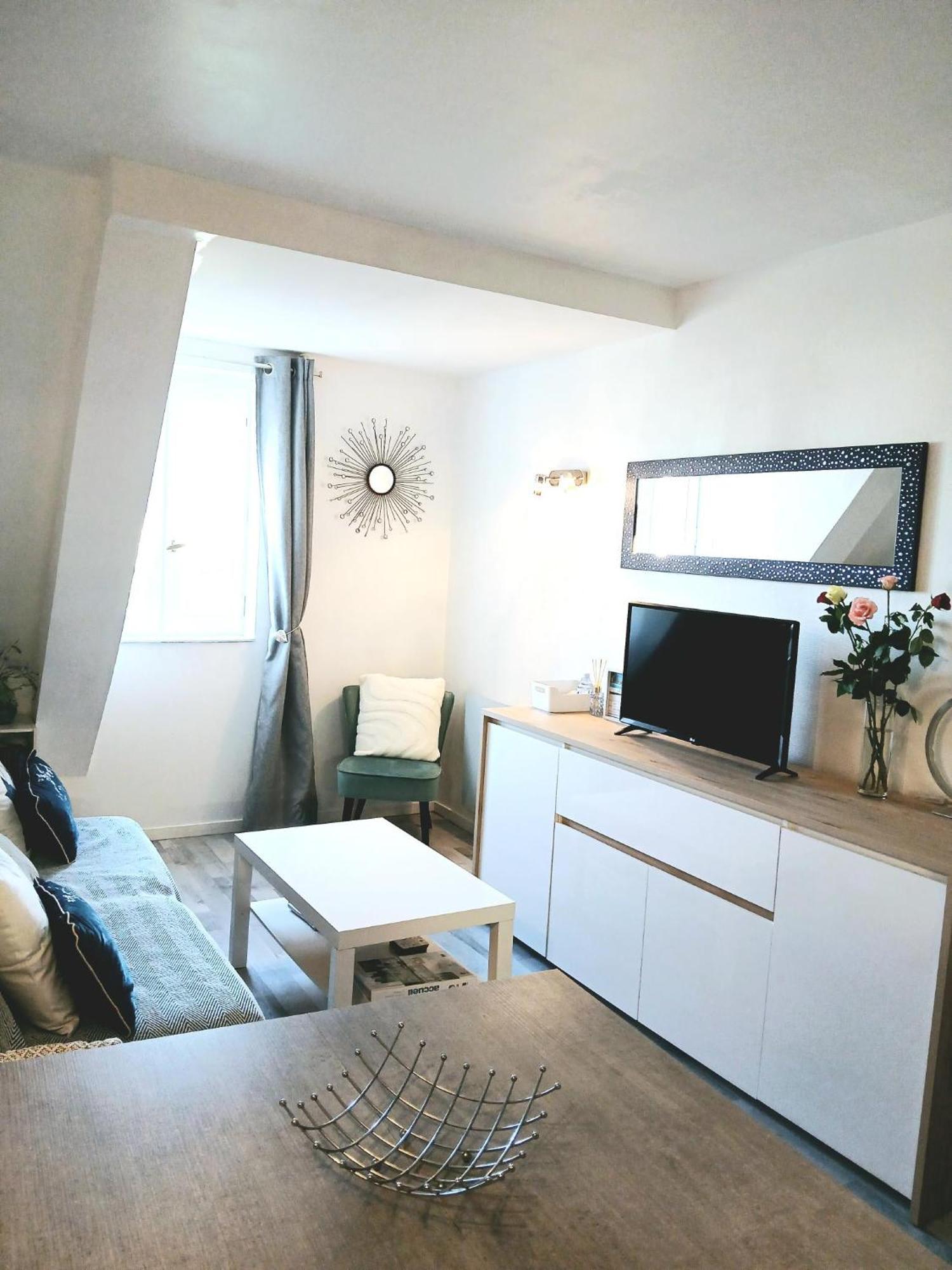 Cosy Appartement Dans Une Villa Avec Piscine, Proche Du Centre Et De La Mer Cabourg Kültér fotó